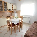 Apartamento By The Sea Kali, Ugljan - 8503 *